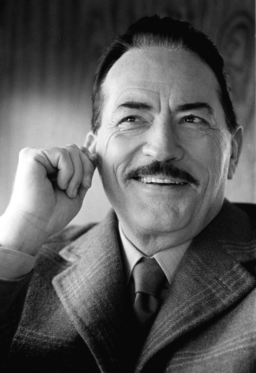 Gregory Peck 1977 Lancaster New Era interview